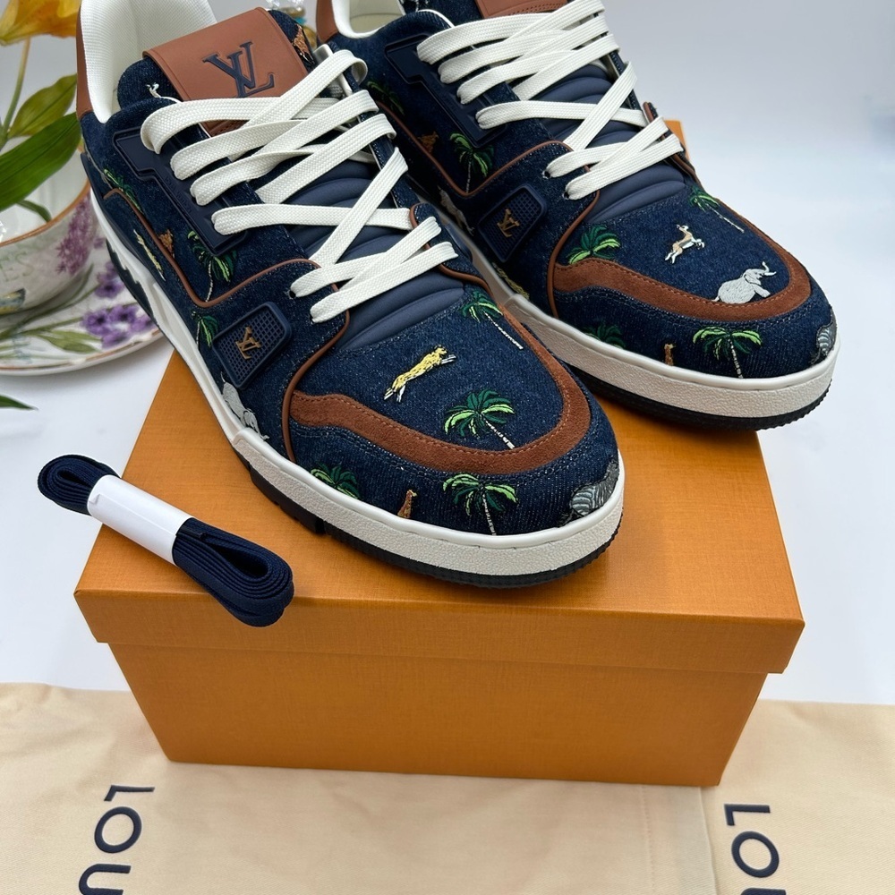Men's Louis Vuitton LV X the DARJEELING limited edition trainer size 11 fits 12 - Picture 2 of 10